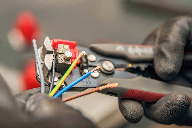 Best Local Electrician Companies  in Berly, MO